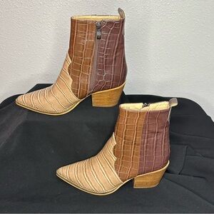 Arider Girl Delite Crocodile Print Ankle Boot